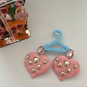 Oh sexy earrings